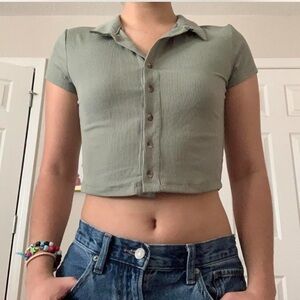 Green Button-Up Crop Collared Top